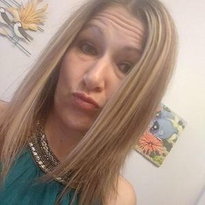 Meet your Posher, Corie